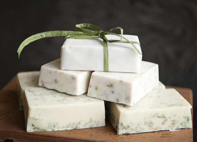 Fab-You-Bliss-How-To-Make-Handmade-Soaps-09